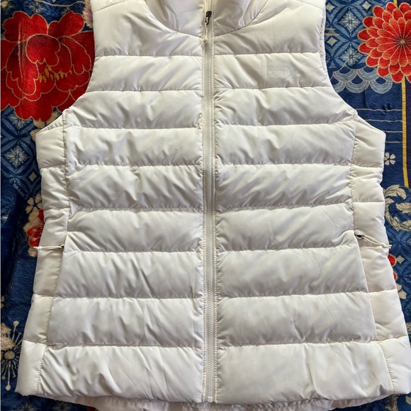 The North Face Jackets & Blazers - The North Face Women's L Dune Ivory Winter White Puffer Down Vest